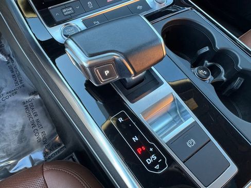 Used 2021 Audi Q8 Premium Plus image 28