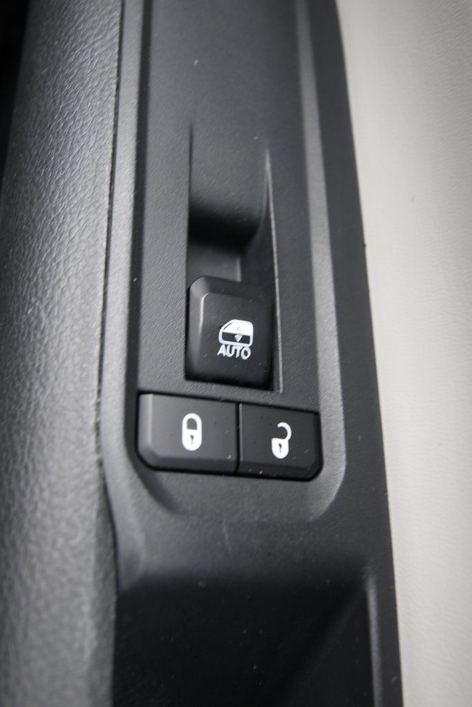 Used 2025 Jeep Compass Limited AWD/4WD image 24