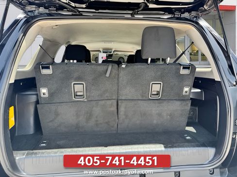 Used 2021 Toyota 4Runner SR5 AWD/4WD image 22