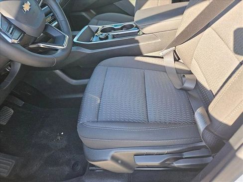 Certified 2026 Chevrolet Equinox LT image 4