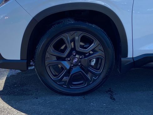 Used 2023 Subaru Ascent Onyx Edition image 8