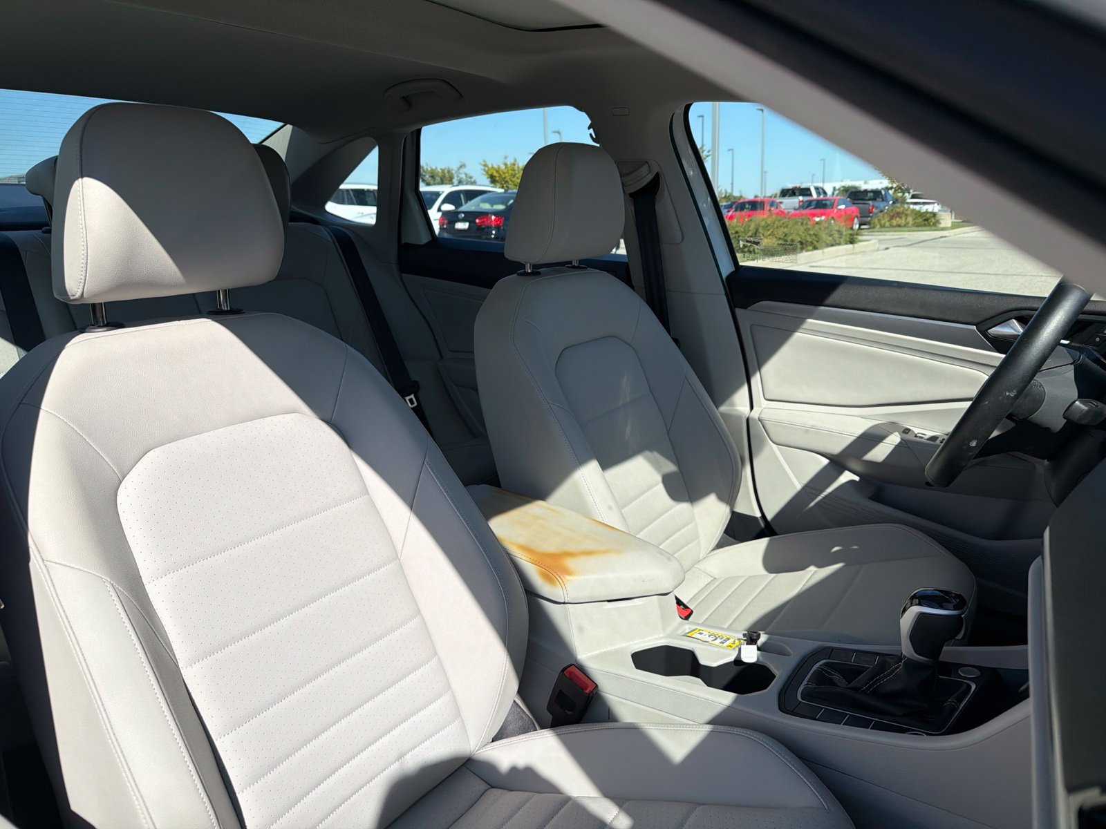 Used 2023 Volkswagen Jetta SE w/ Panoramic Sunroof Package FWD image 35