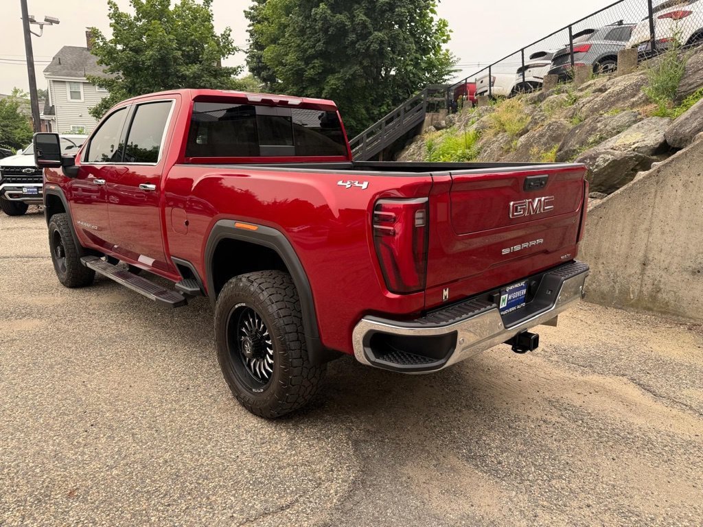 Used 2025 GMC Sierra 2500 SLT w/ SLT Premium Package AWD/4WD image 4