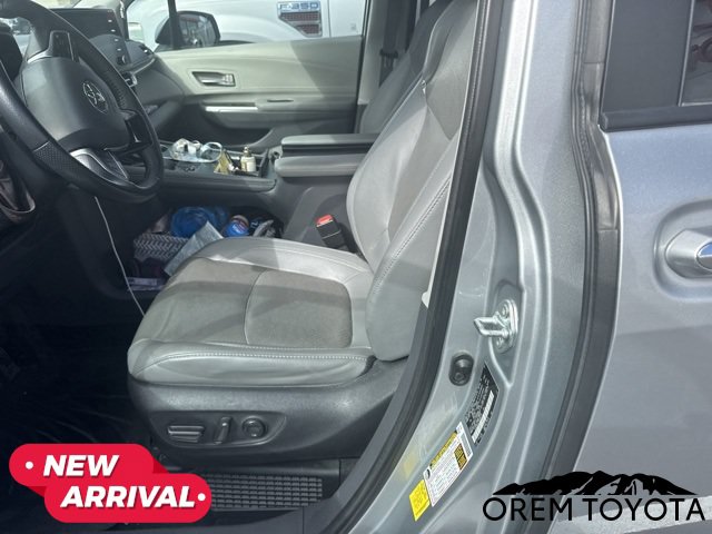 Used 2022 Toyota Sienna Limited FWD image 15