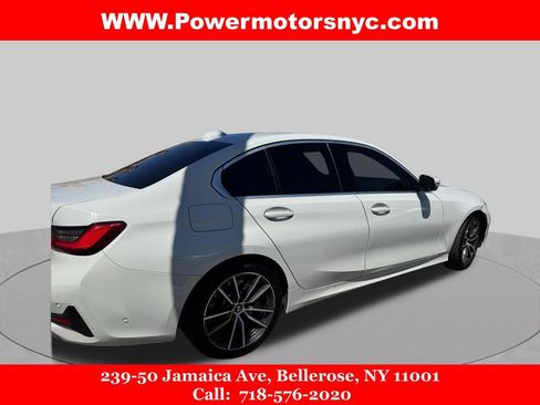 Used 2021 BMW 330i Sedan w/ Convenience Package RWD image 4