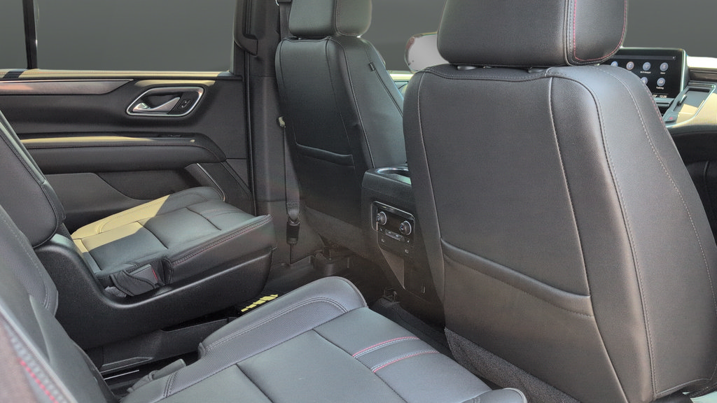 Used 2021 Chevrolet Tahoe RST w/ Luxury Package AWD/4WD image 27