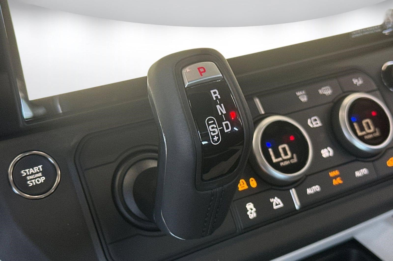 New 2026 Land Rover Defender 110 S AWD/4WD image 17