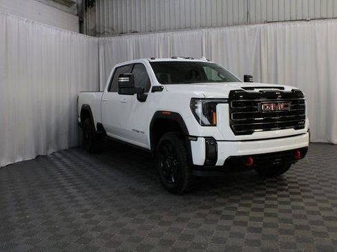 Used 2024 GMC Sierra 2500 AT4 w/ AT4 Premium Plus Package image 33