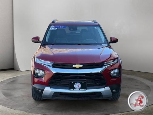 Used 2021 Chevrolet TrailBlazer LT w/ Premium Seating Package image 2