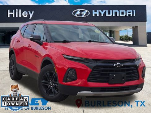 Used 2021 Chevrolet Blazer LT image 2