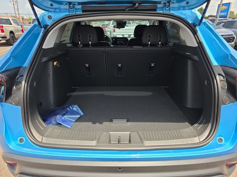 New 2026 Chevrolet Trax LS w/ LS Convenience Package FWD image 13