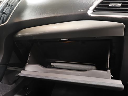 Used 2019 Ford Edge SEL w/ Equipment Group 201A AWD/4WD image 36