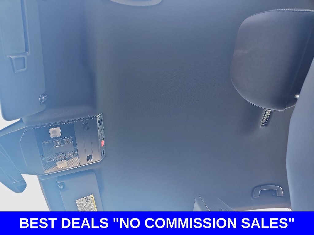 Used 2025 Volkswagen Jetta Sport FWD image 29