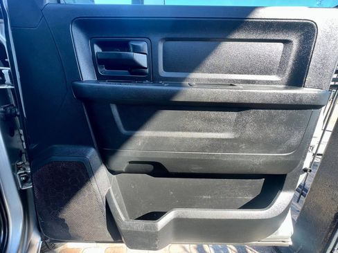 Used 2014 RAM 3500 Tradesman w/ Chrome Appearance Group image 33