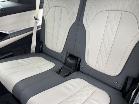 Certified 2024 BMW X7 M60i w/ Executive Package AWD/4WD image 33