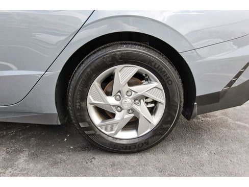 Certified 2025 Hyundai Sonata SE image 30