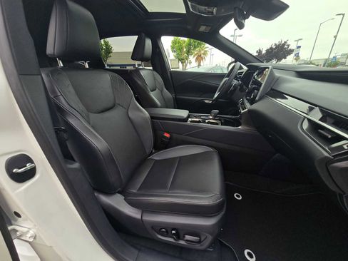 New 2025 Lexus RX 350 FWD image 11