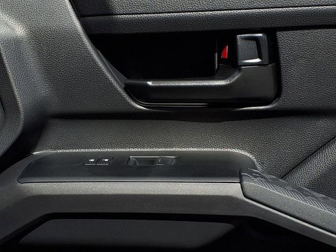 Certified 2025 Toyota Tacoma SR5 image 24