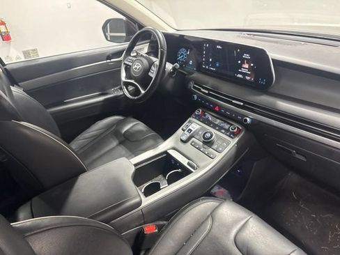 Used 2024 Hyundai Palisade SEL w/ Premium Package FWD image 25