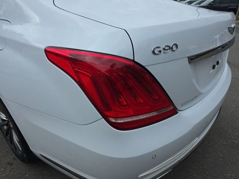 Used 2017 Genesis G90 3.3T Premium image 49