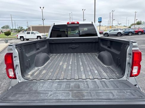 Used 2018 Chevrolet Silverado 1500 LTZ Z71 w/ LTZ Plus Package AWD/4WD image 5