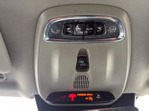 Used 2016 Volvo XC90 T8 Momentum w/ Vision Package AWD/4WD image 20