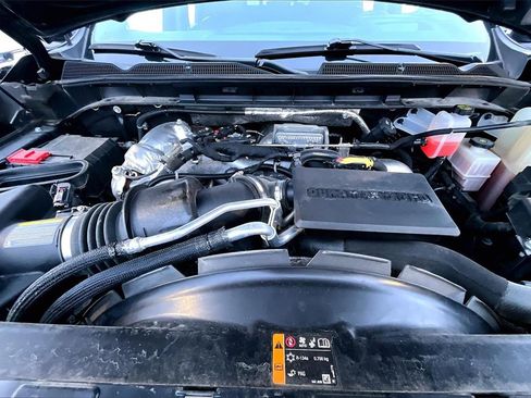 Used 2021 GMC Sierra 3500 Denali w/ Denali Ultimate Package image 10