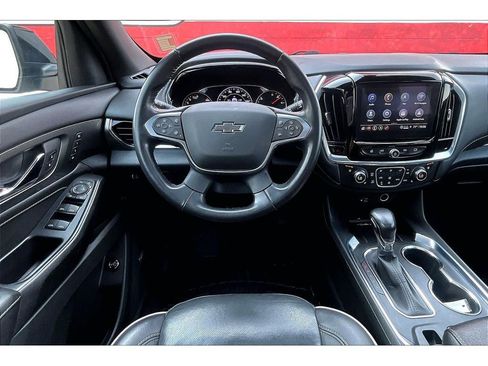 Used 2022 Chevrolet Traverse Premier w/ Redline Edition AWD/4WD image 6