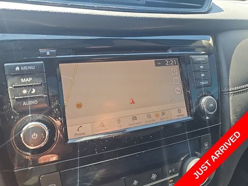 Used 2020 Nissan Rogue SL AWD/4WD image 10