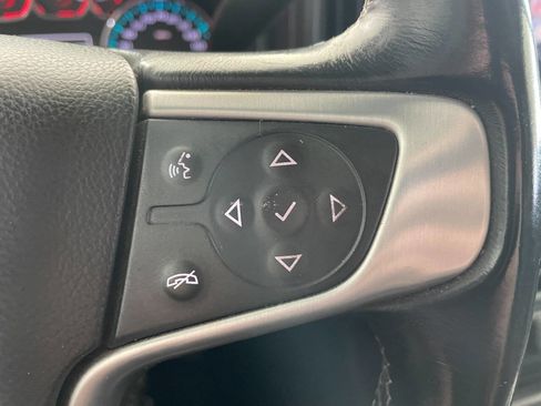 Used 2017 GMC Sierra 1500 SLE image 40