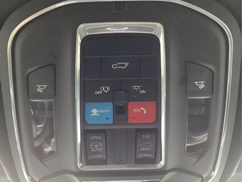 Certified 2023 Jeep Grand Cherokee L Altitude image 25