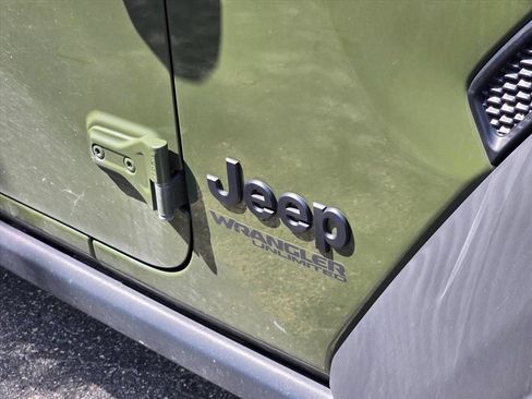 Used 2021 Jeep Wrangler Unlimited Sport AWD/4WD image 15
