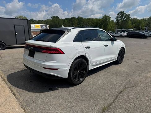 Used 2019 Audi Q8 Prestige w/ Luxury Package AWD/4WD image 5
