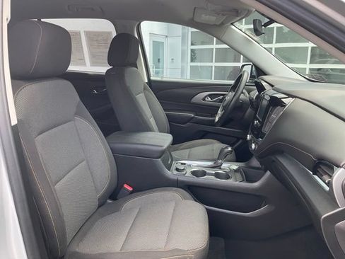 Used 2018 Chevrolet Traverse LS AWD/4WD image 9