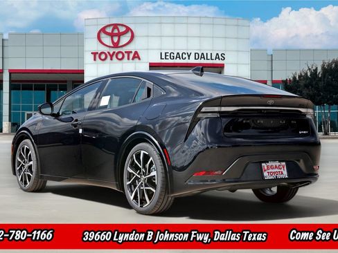New 2026 Toyota Prius Plug-In Hybrid FWD image 7
