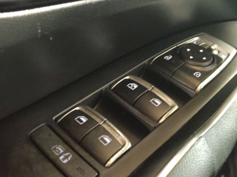 Used 2024 Kia Sorento S w/ Panoramic Sunroof Package FWD image 27