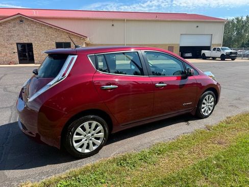 Used 2017 Nissan Leaf S w/ Charge Package FWD image 4
