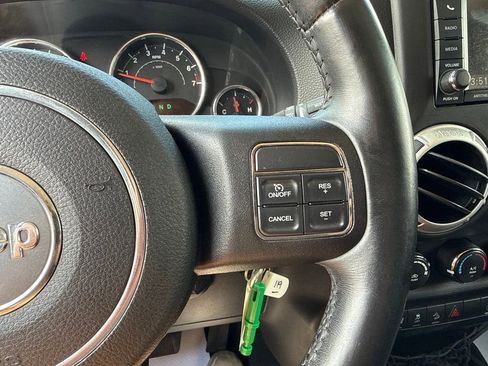 Used 2013 Jeep Wrangler Unlimited Sahara w/ Connectivity Group AWD/4WD image 29