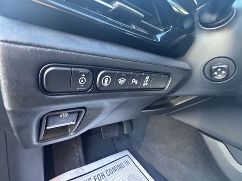 Used 2023 Acura MDX SH-AWD w/ Technology Package image 14