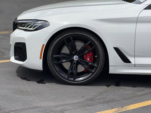 Used 2022 BMW M550i xDrive w/ Executive Package AWD/4WD image 8