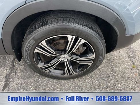 Used 2020 Volvo XC40 T5 Inscription w/ Protection Package AWD/4WD image 14