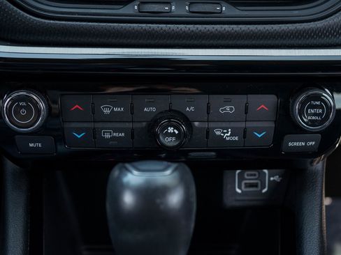 Used 2022 Jeep Compass Trailhawk w/ Trailhawk Convenience Group image 18