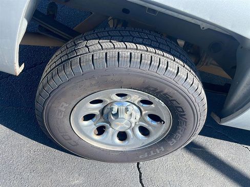 Used 2013 Chevrolet Silverado 1500 LT RWD image 9