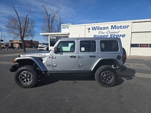Used 2020 Jeep Wrangler Unlimited Rubicon w/ Steel Bumper Group AWD/4WD image 8