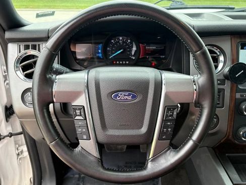 Used 2017 Ford Expedition Platinum AWD/4WD image 13