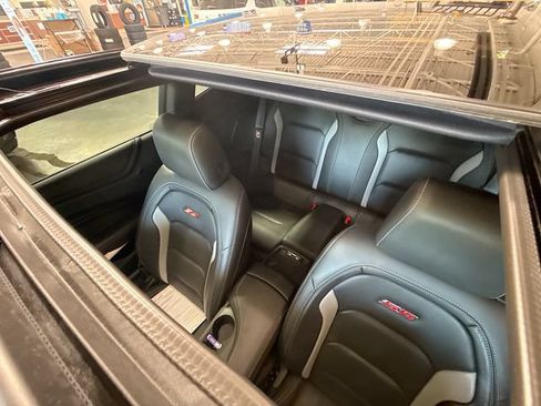 Used 2018 Chevrolet Camaro SS RWD image 32