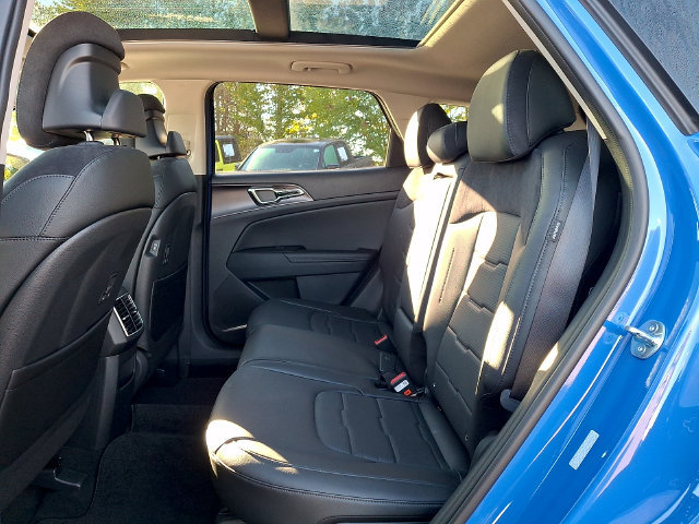 New 2027 Kia Sportage SX FWD image 6