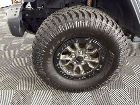 Used 2021 Jeep Wrangler Unlimited Rubicon w/ Dual Top Group AWD/4WD image 16