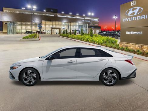 New 2026 Hyundai Elantra SEL Sport Premium FWD image 3