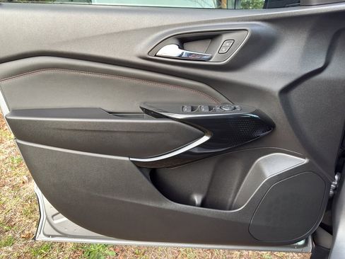 New 2026 Chevrolet Trax RS image 25